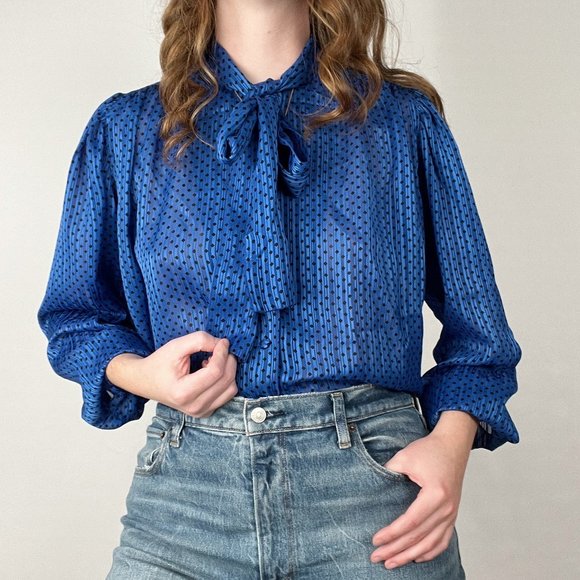 Vintage Parisian Pussy Bow Button Up Shirt Preppy Mid Century Modern MCM Blouse - Picture 7 of 8